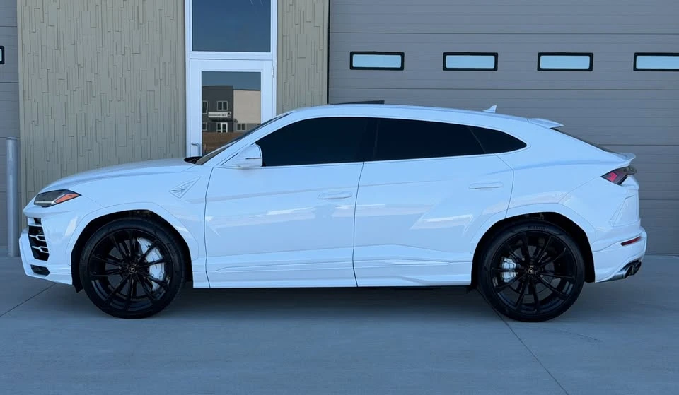2021 Lamborghini Urus - Image 7 of 17