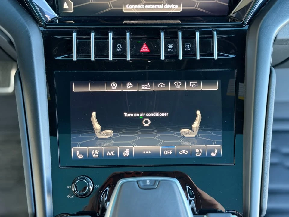 2021 Lamborghini Urus - Image 15 of 17