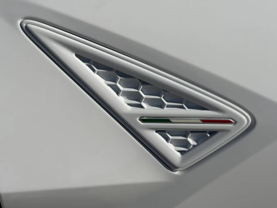 2021 Lamborghini Urus - Image 11 of 17