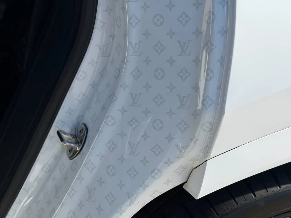2021 Lamborghini Urus - Image 9 of 17