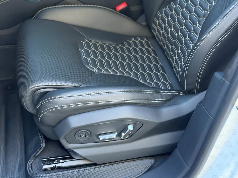 2021 Lamborghini Urus - Image 12 of 17