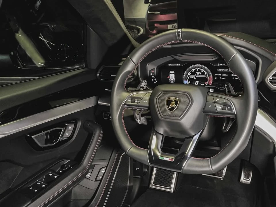 2021 Lamborghini Urus - Image 12 of 20