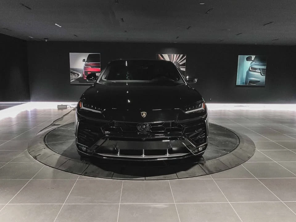 2021 Lamborghini Urus - Image 2 of 20