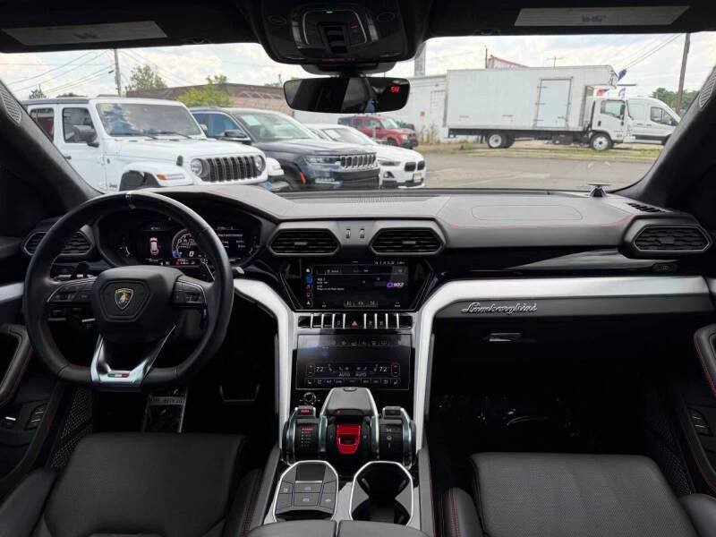 2021 Lamborghini Urus - Image 16 of 20