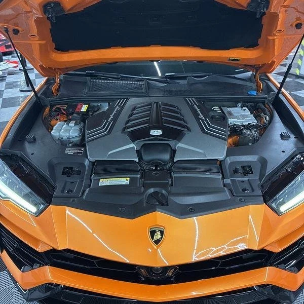 2021 Lamborghini Urus - Image 2 of 12