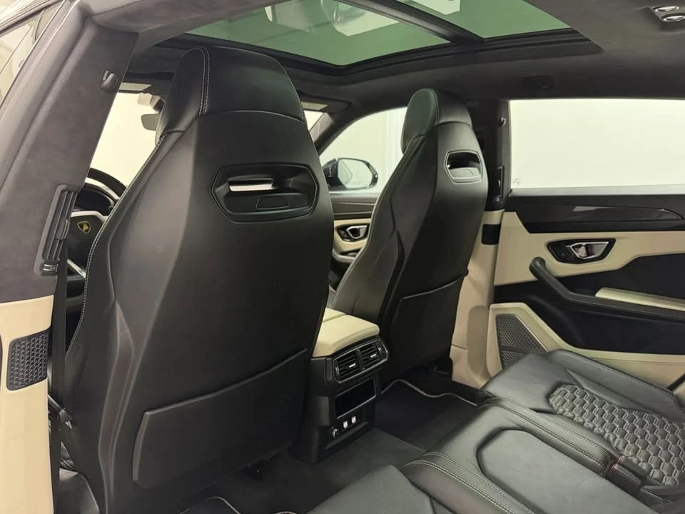 2021 Lamborghini Urus - Image 8 of 17