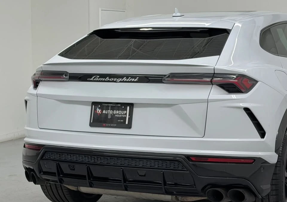 2021 Lamborghini Urus - Image 16 of 17