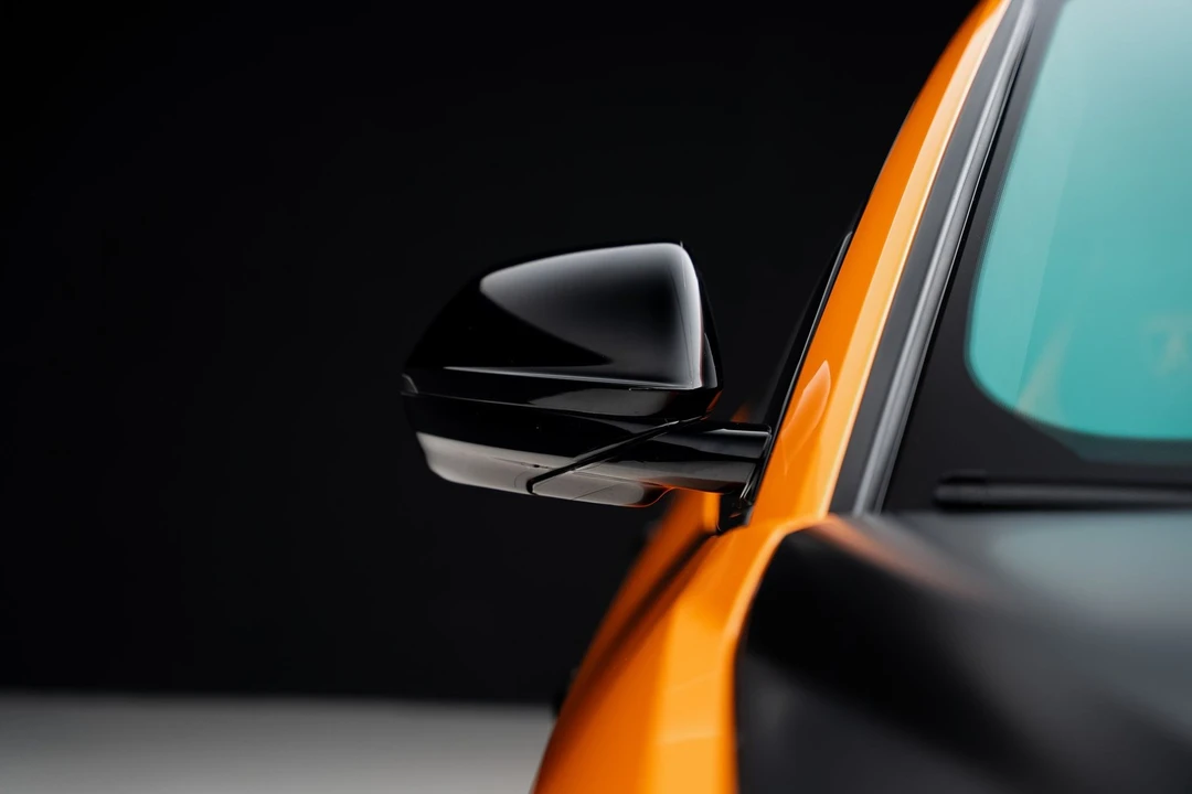 2021 Lamborghini Urus - Image 14 of 31