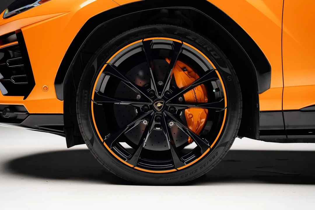 2021 Lamborghini Urus - Image 19 of 31