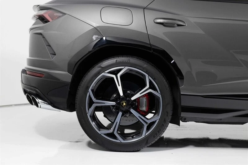 2021 Lamborghini Urus - Image 12 of 31