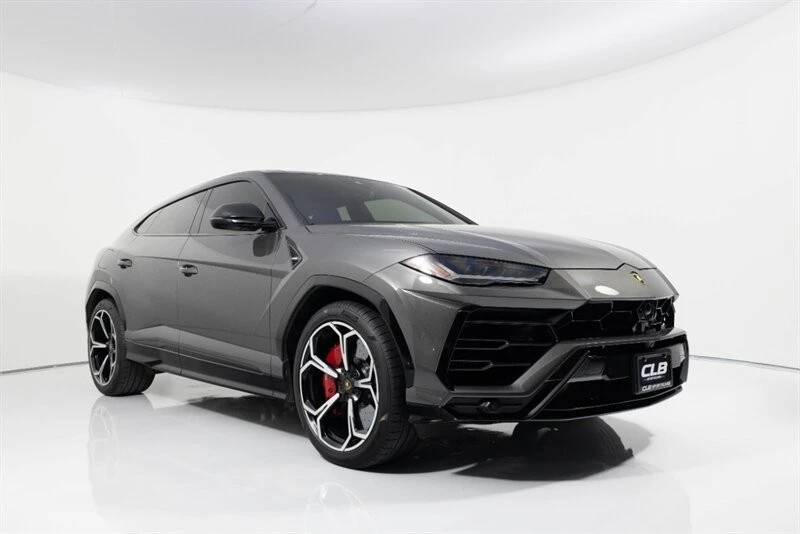 2021 Lamborghini Urus - Image 2 of 31