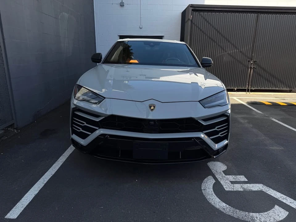 2021 Lamborghini Urus - Image 2 of 7
