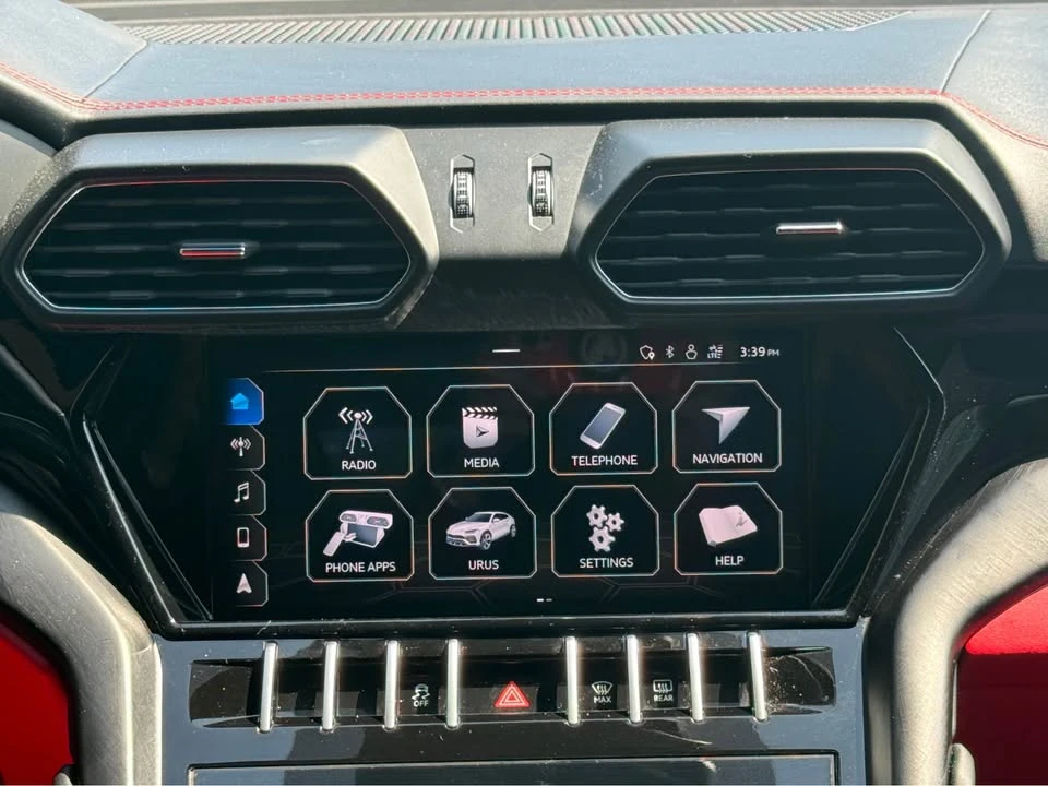 2021 Lamborghini Urus - Image 15 of 18