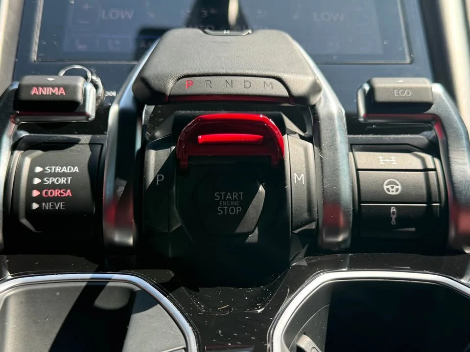 2021 Lamborghini Urus - Image 17 of 18