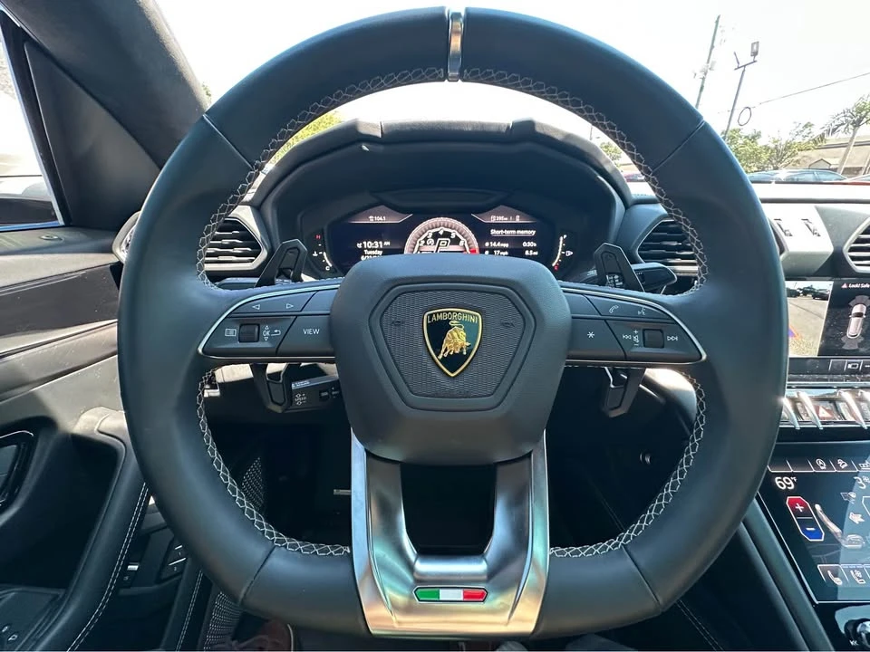 2021 Lamborghini Urus - Image 13 of 20
