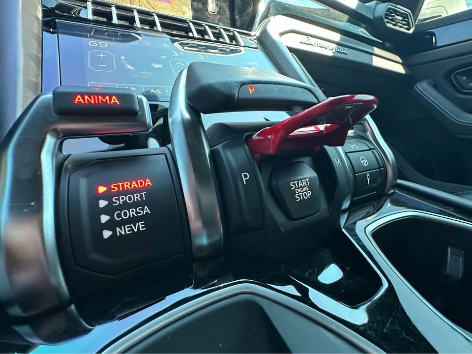 2021 Lamborghini Urus - Image 14 of 20