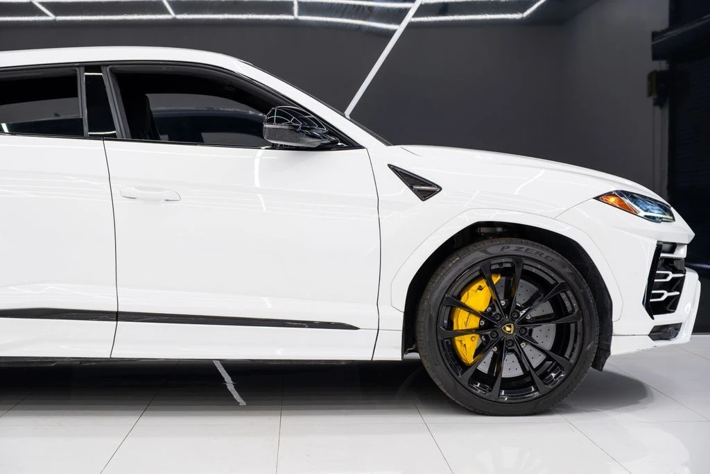 2021 Lamborghini Urus - Image 10 of 21