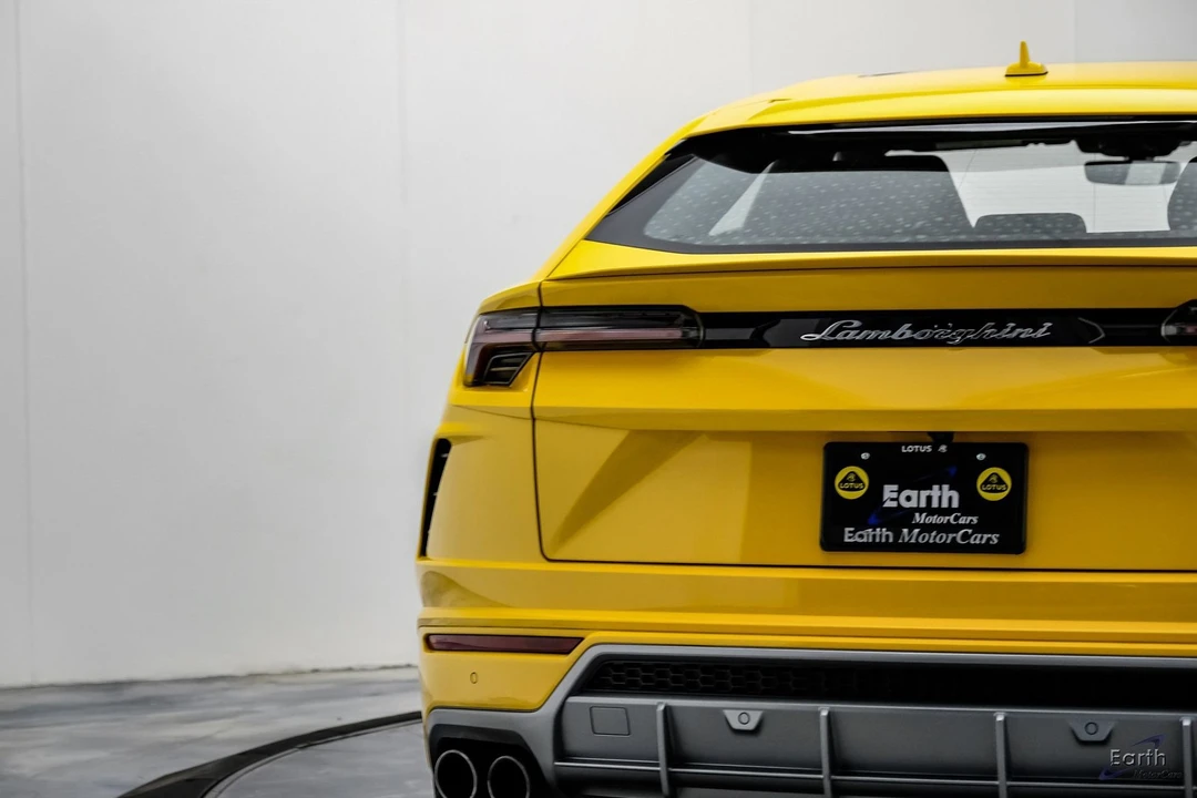 2021 Lamborghini Urus - Image 14 of 31