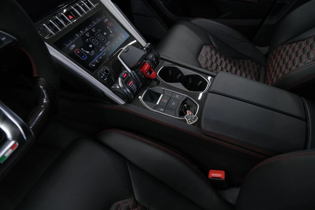 2021 Lamborghini Urus - Image 29 of 31