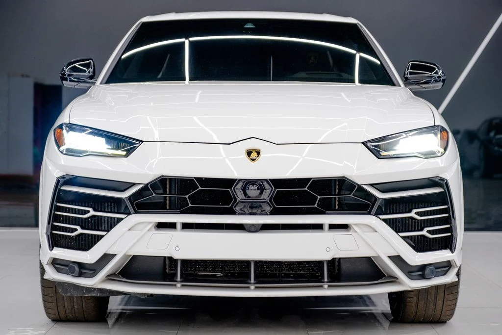 2021 Lamborghini Urus - Image 2 of 21