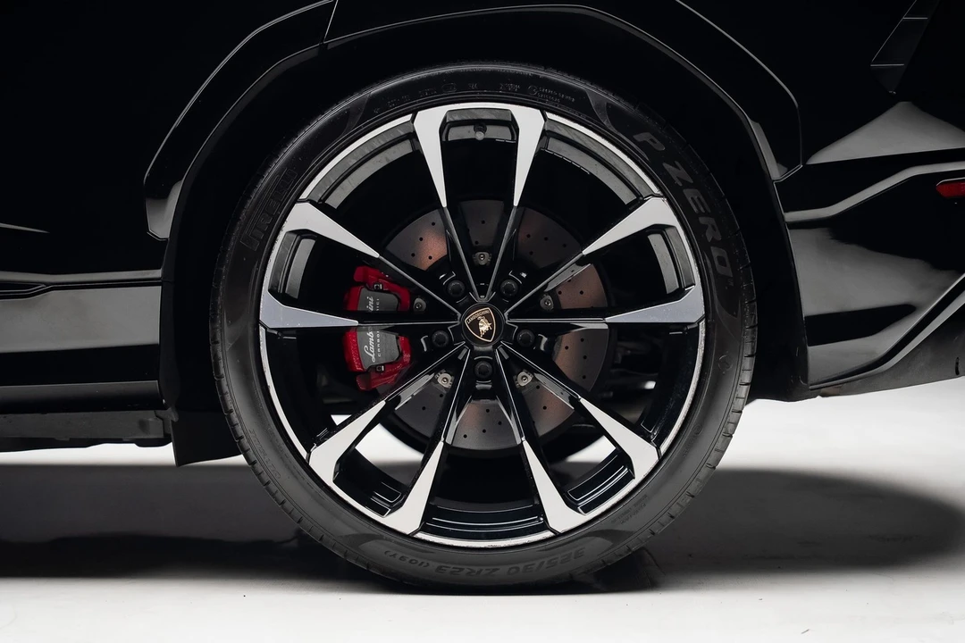 2021 Lamborghini Urus - Image 21 of 31