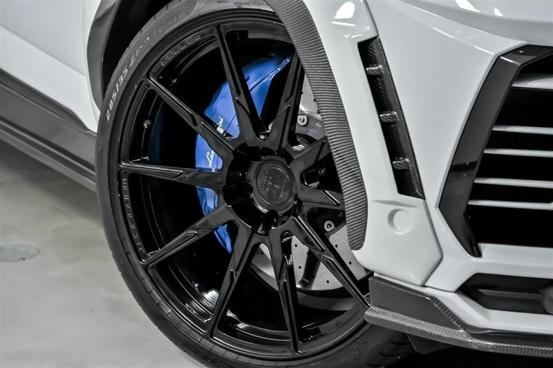 2021 Lamborghini Urus - Image 4 of 12