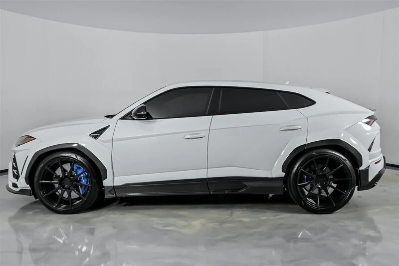 2021 Lamborghini Urus - Image 8 of 12