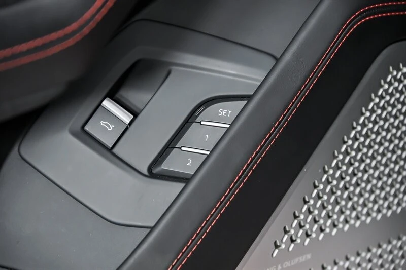 2021 Lamborghini Urus - Image 19 of 31