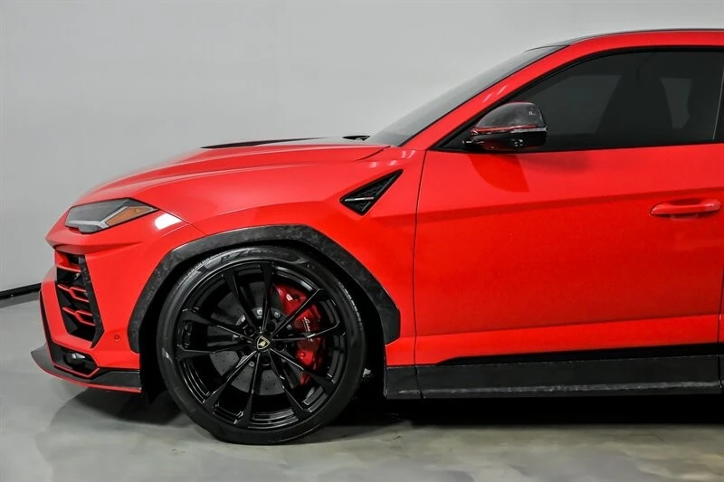2021 Lamborghini Urus - Image 7 of 31