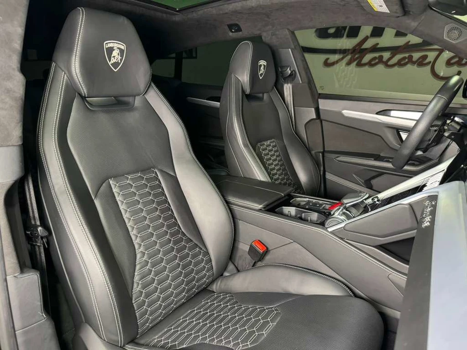 2021 Lamborghini Urus - Image 17 of 21