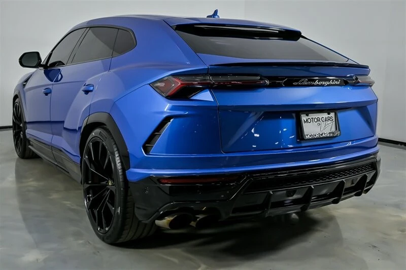 2021 Lamborghini Urus - Image 10 of 12
