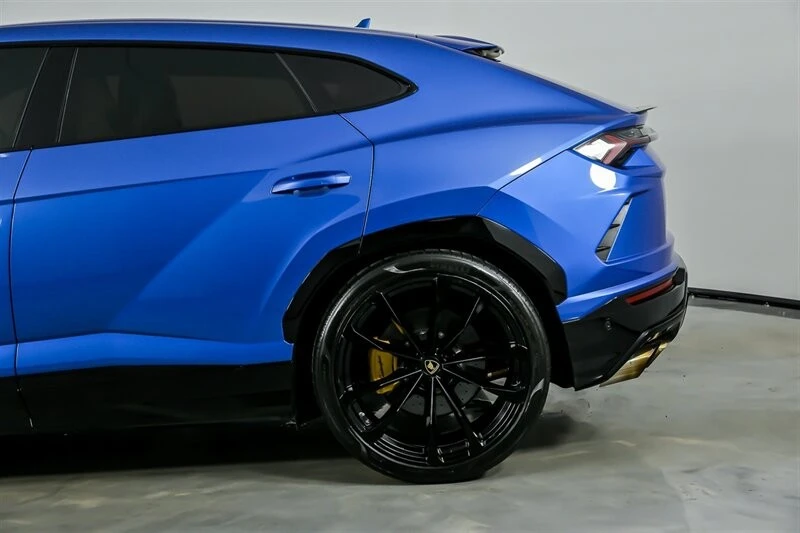 2021 Lamborghini Urus - Image 9 of 12