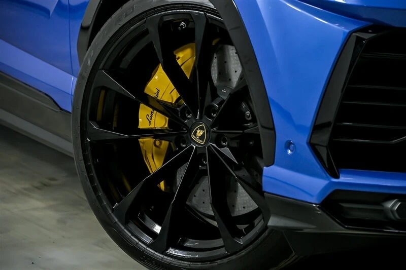 2021 Lamborghini Urus - Image 4 of 12