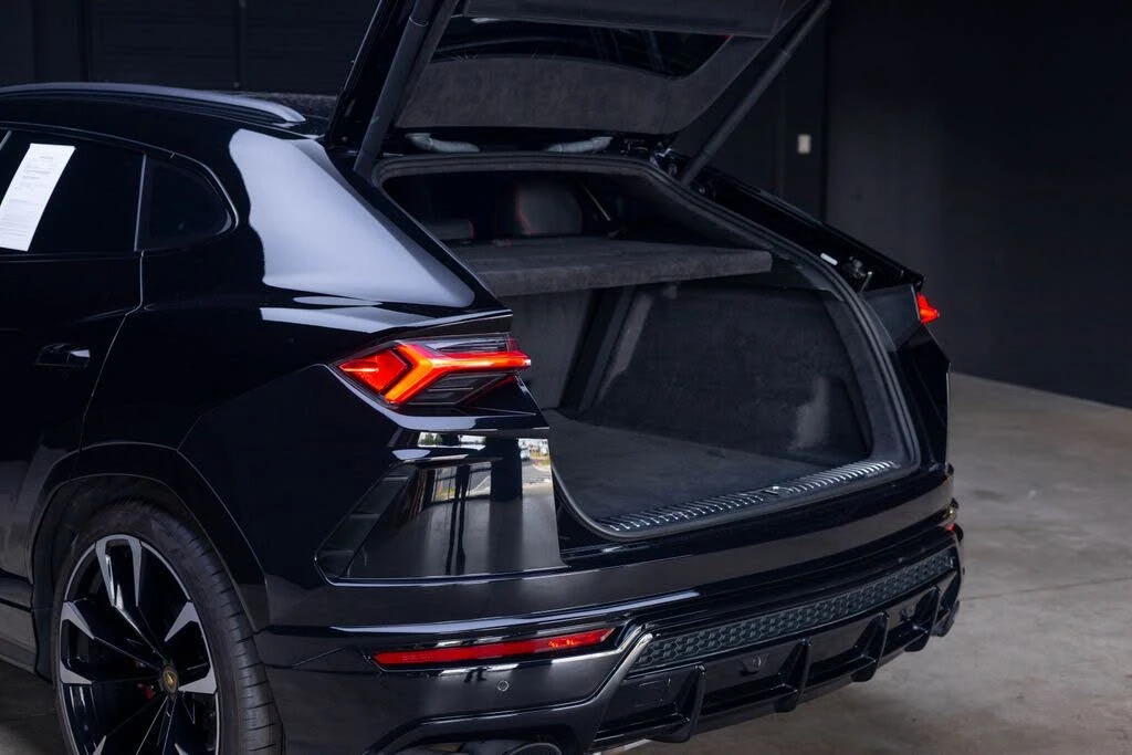 2021 Lamborghini Urus - Image 17 of 31