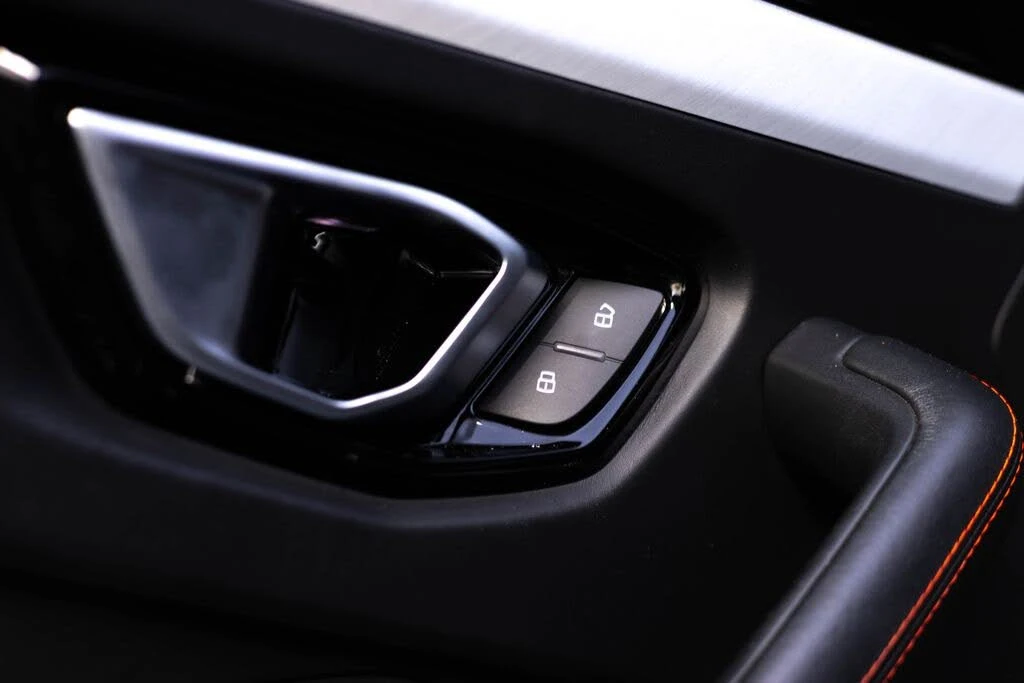 2021 Lamborghini Urus - Image 22 of 31