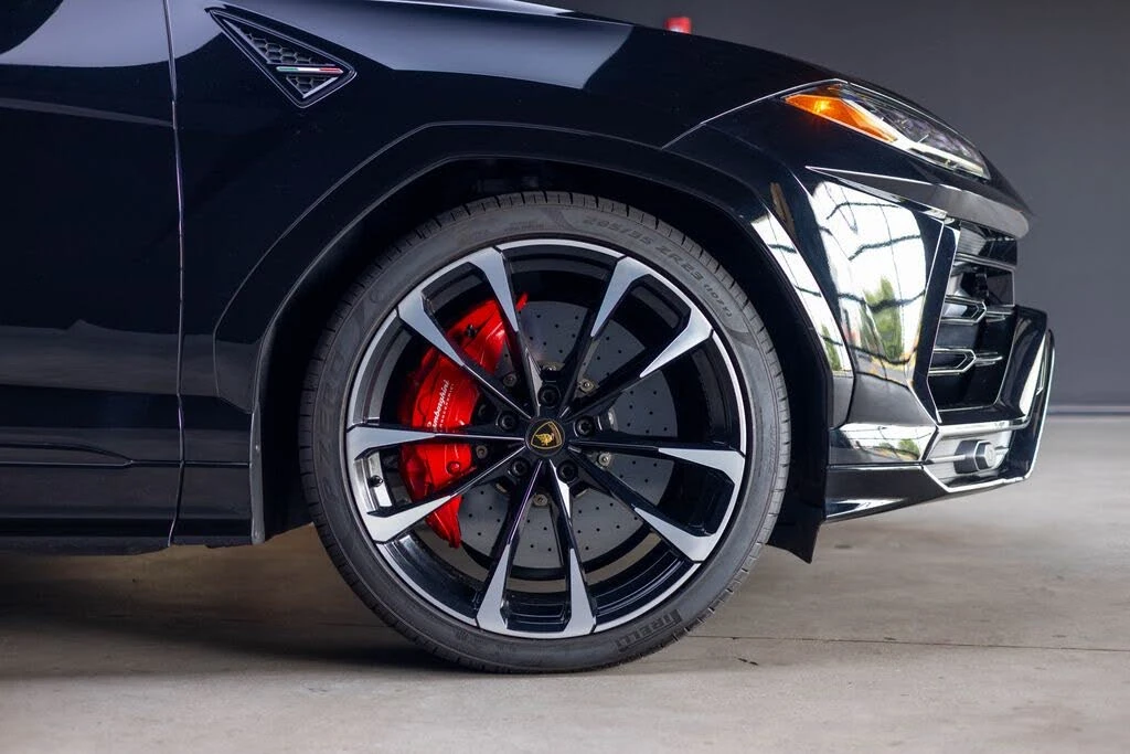 2021 Lamborghini Urus - Image 10 of 31