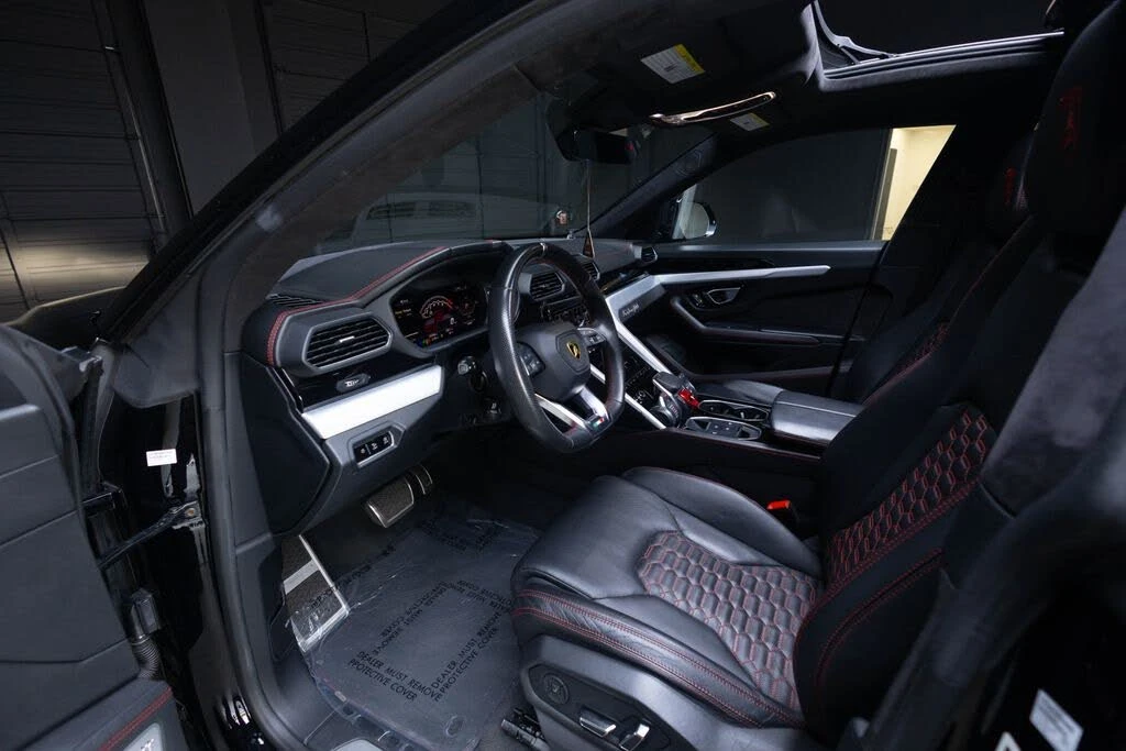 2021 Lamborghini Urus - Image 25 of 31