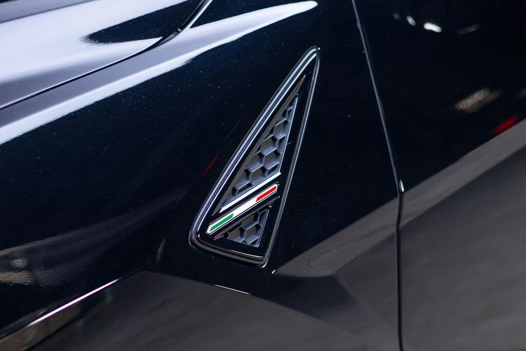 2021 Lamborghini Urus - Image 3 of 31