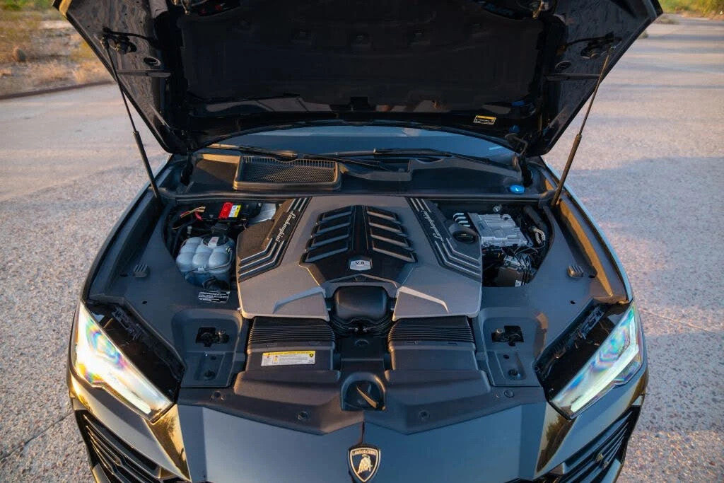 2021 Lamborghini Urus - Image 17 of 31