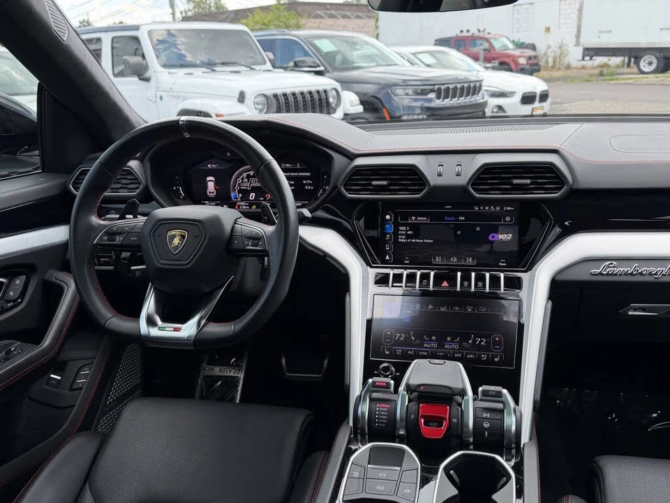 2021 Lamborghini Urus - Image 21 of 31