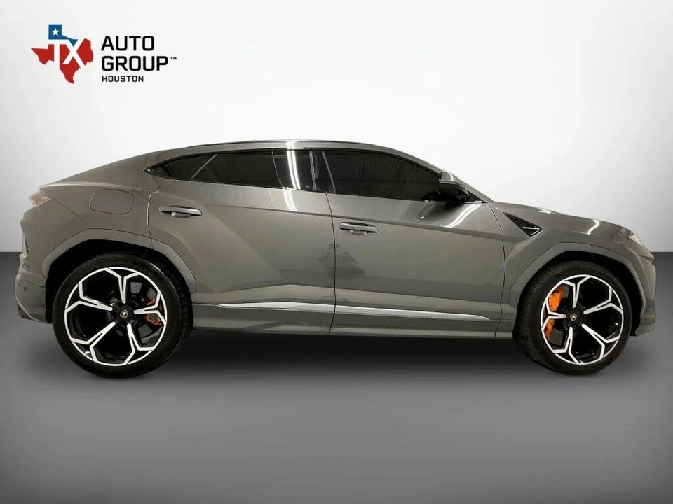 2021 Lamborghini Urus - Image 8 of 31