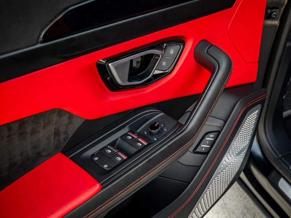 2021 Lamborghini Urus - Image 22 of 31