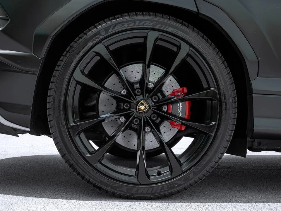2021 Lamborghini Urus - Image 18 of 31