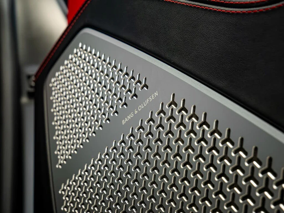 2021 Lamborghini Urus - Image 29 of 31