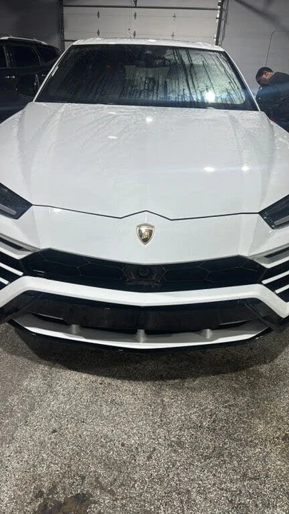2021 Lamborghini Urus - Image 2 of 4