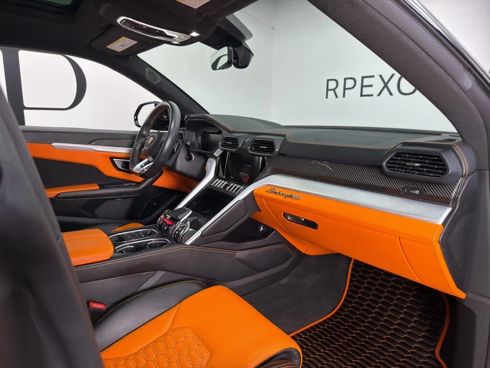 2021 Lamborghini Urus - Image 18 of 25