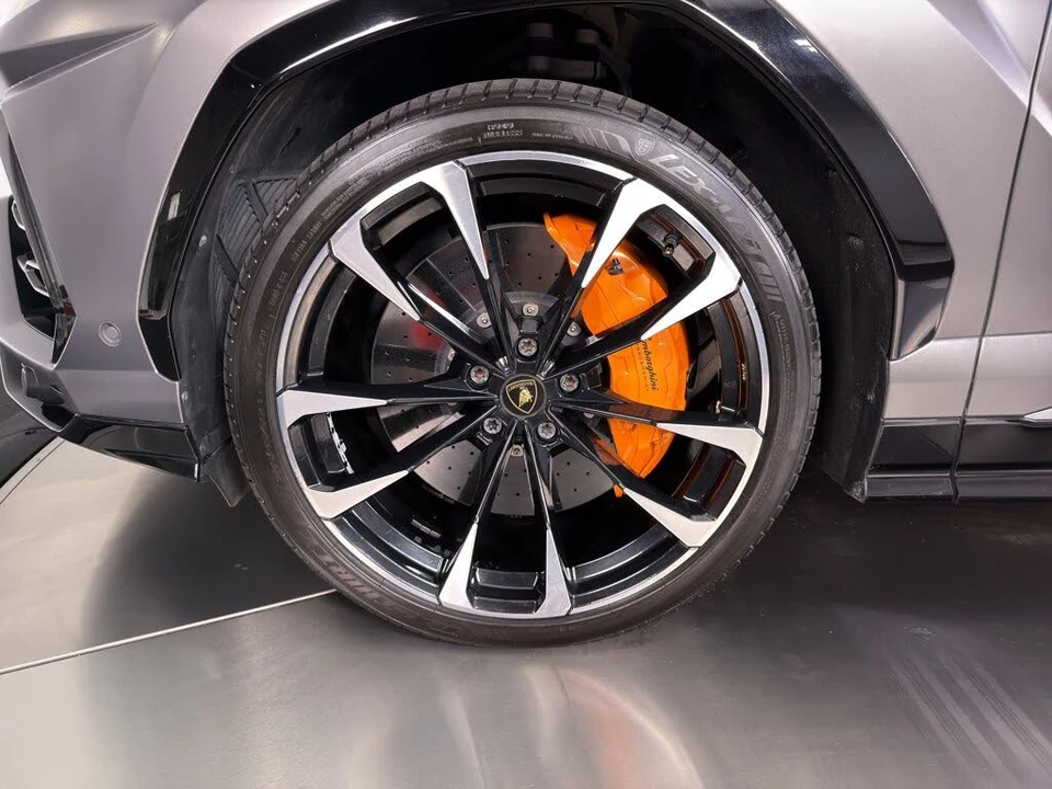 2021 Lamborghini Urus - Image 13 of 25