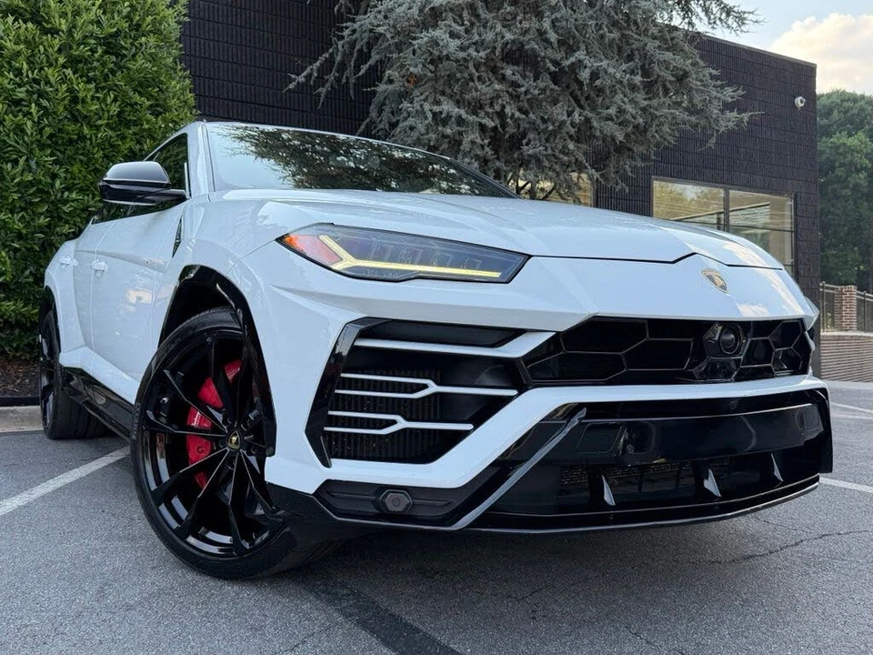 2021 Lamborghini Urus - Image 8 of 31