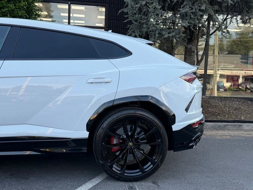 2021 Lamborghini Urus - Image 11 of 31