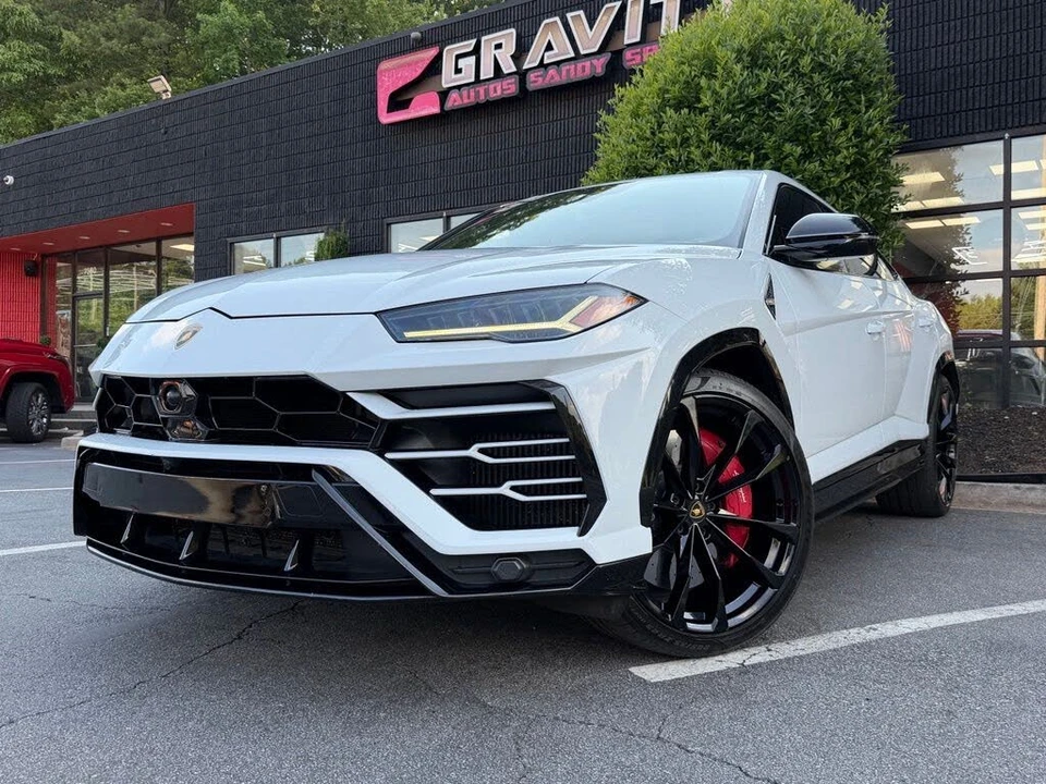 2021 Lamborghini Urus - Image 2 of 31